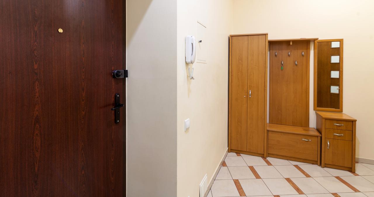 Апартаменты Двухкомнатные Для 6Х Около Парка В Центре Lviv Exterior foto
